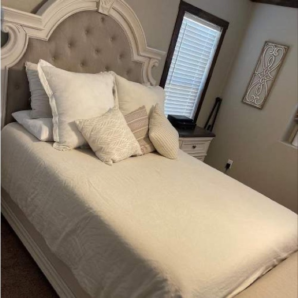 Casaluna Linen Blend Comforter Set